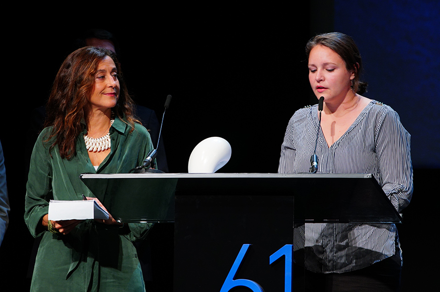 Cleo Ladányi. Márta Mészáros Iloba _ Nieta _ Granddaughter(1)