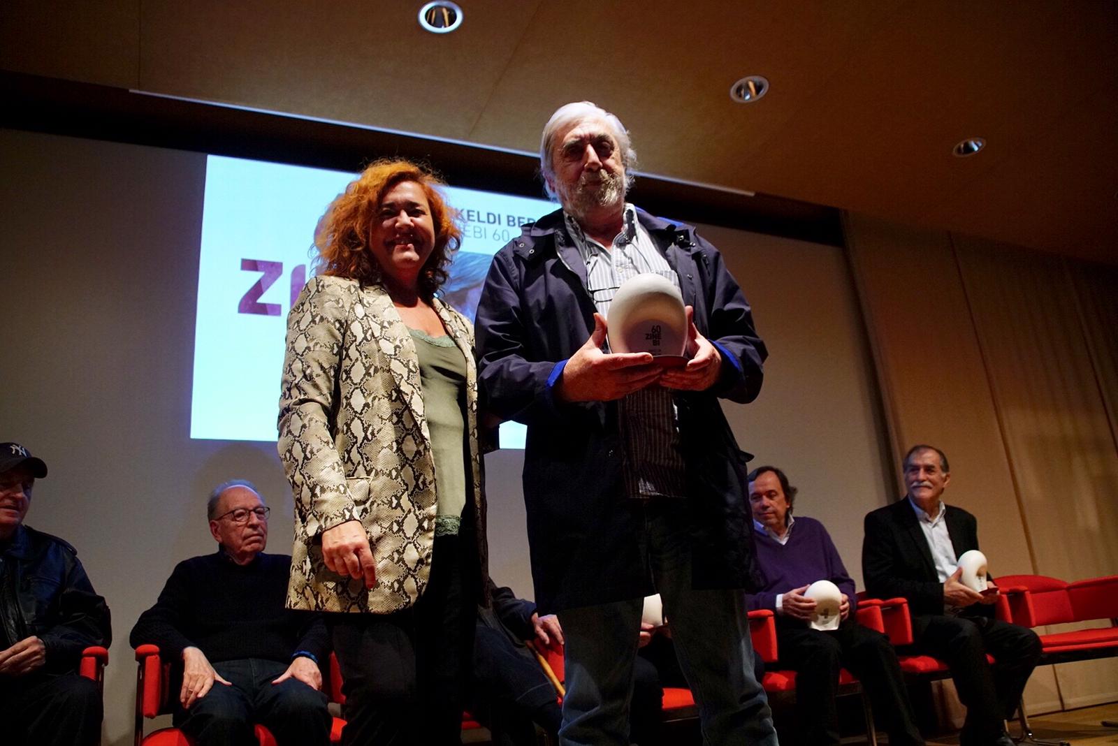 PHOTO-2018-11-10-21-23-32