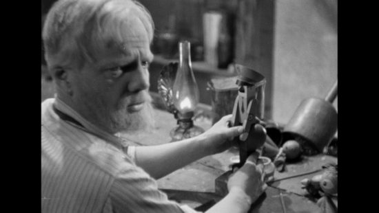 VZPOURA_HRACEK_4001497_00-02-40-12